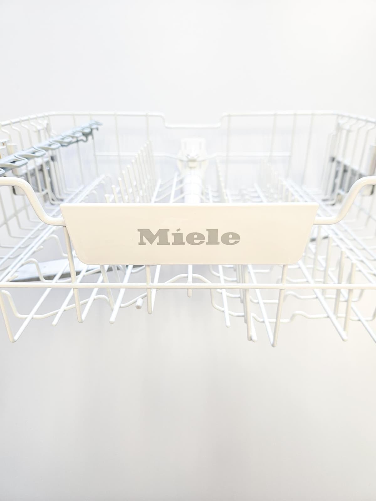 Miele Geschirrspülmaschine Oberkorb einfach